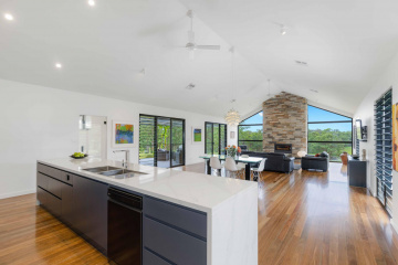 Photography - Lindsay Moller Productions