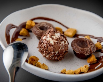 Photography - Lindsay Moller Productions